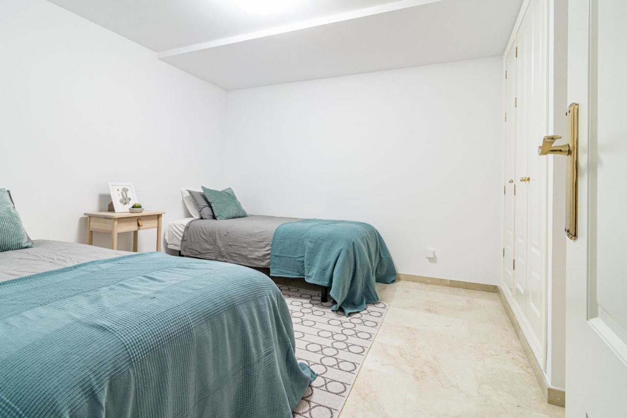 Charming And Modern 3-bedroom Duplex In Aloha Pueblo With Mountain Views Ferienhaus